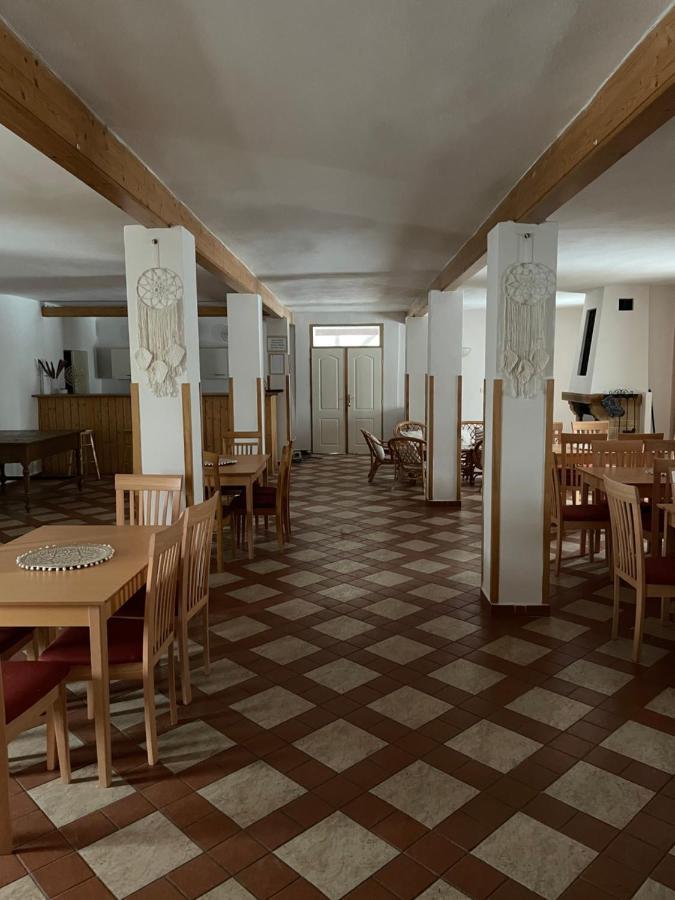 Apartment Dehtare Luaran gambar