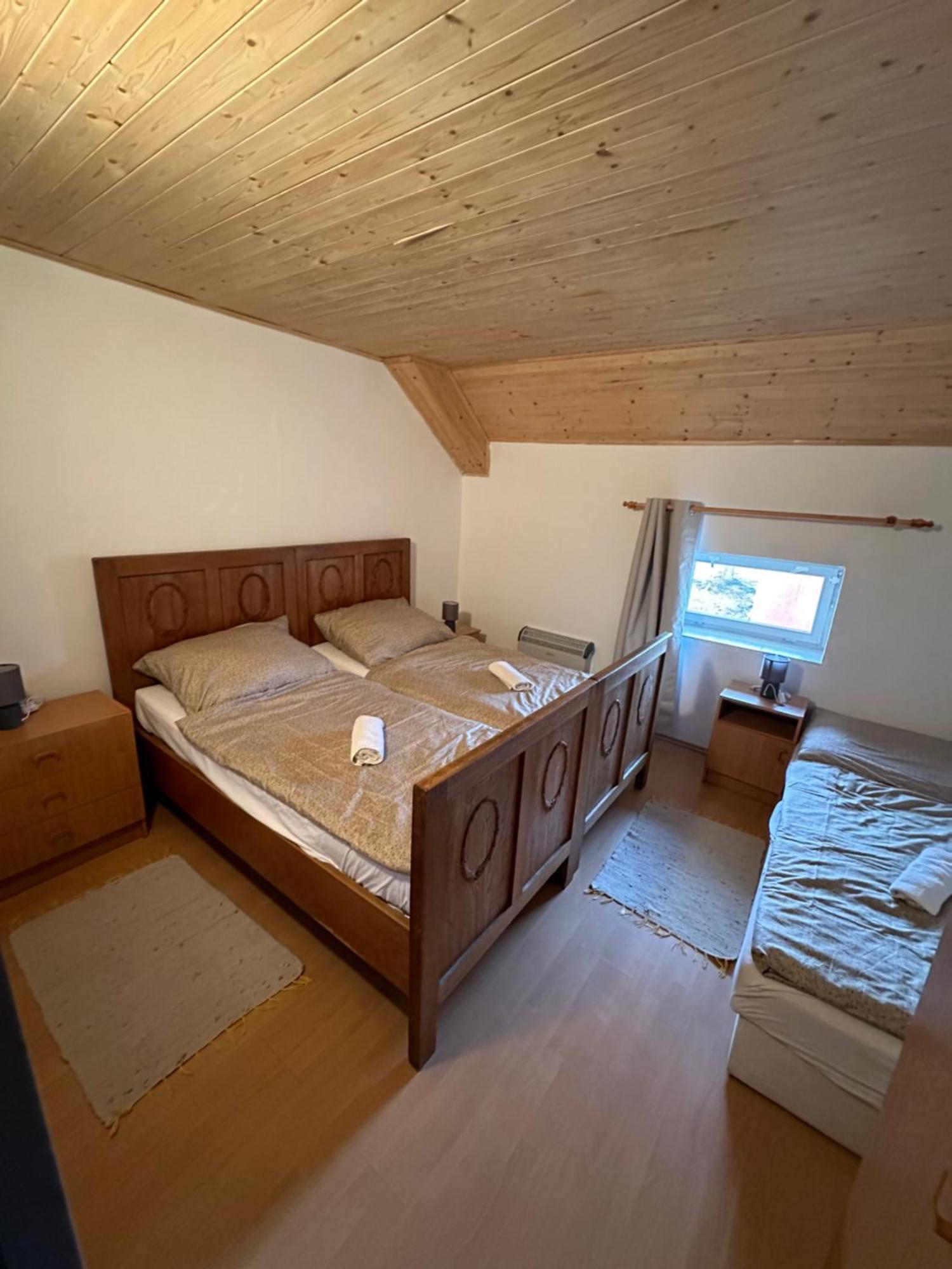 Apartment Dehtare Luaran gambar