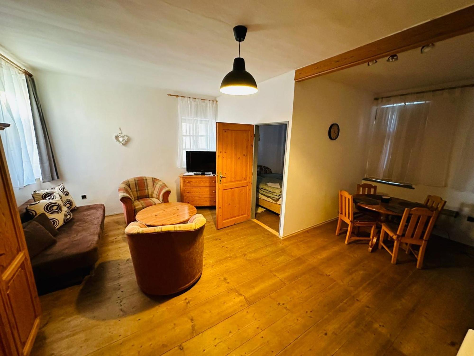 Apartment Dehtare Luaran gambar