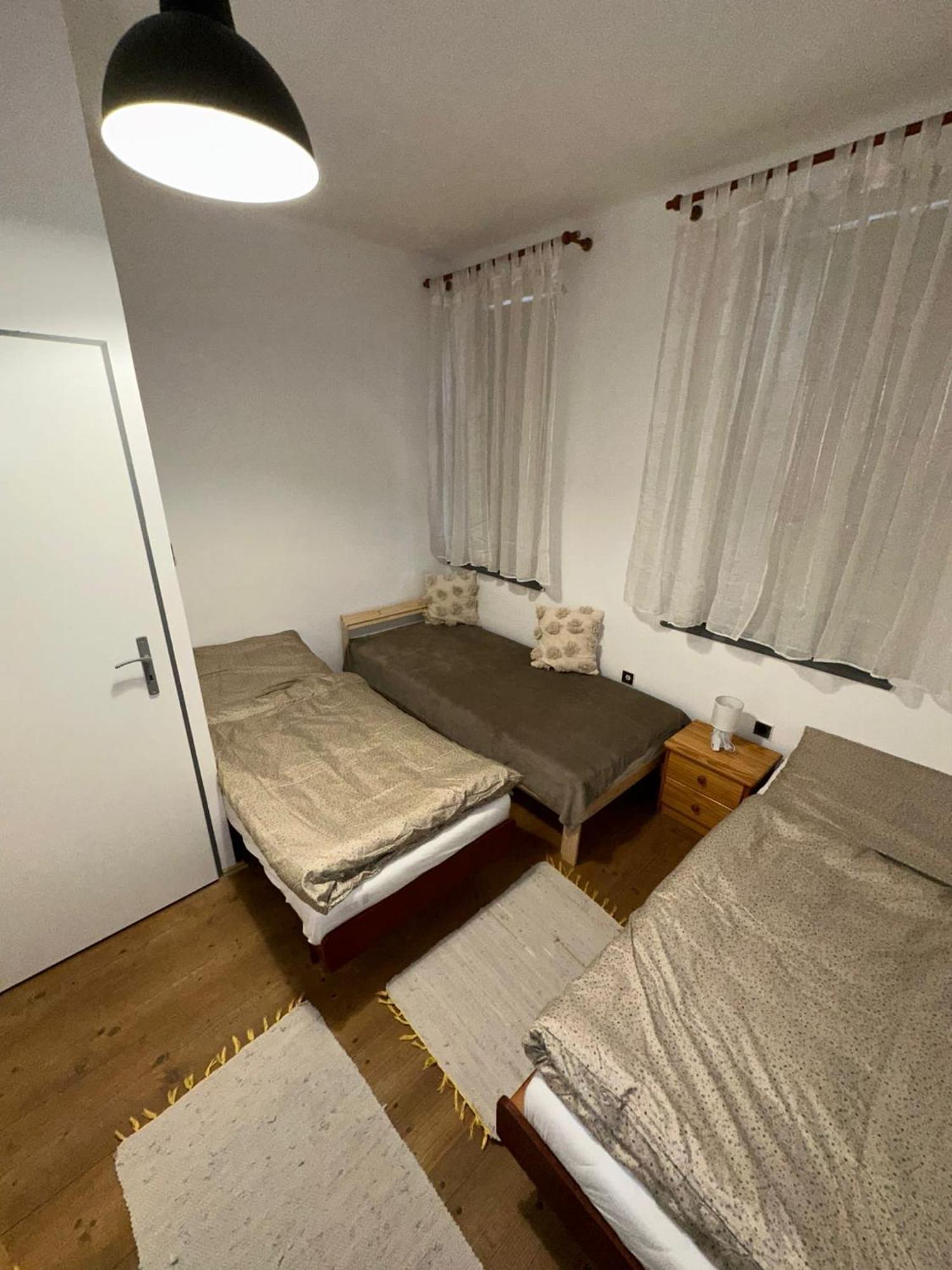 Apartment Dehtare Luaran gambar