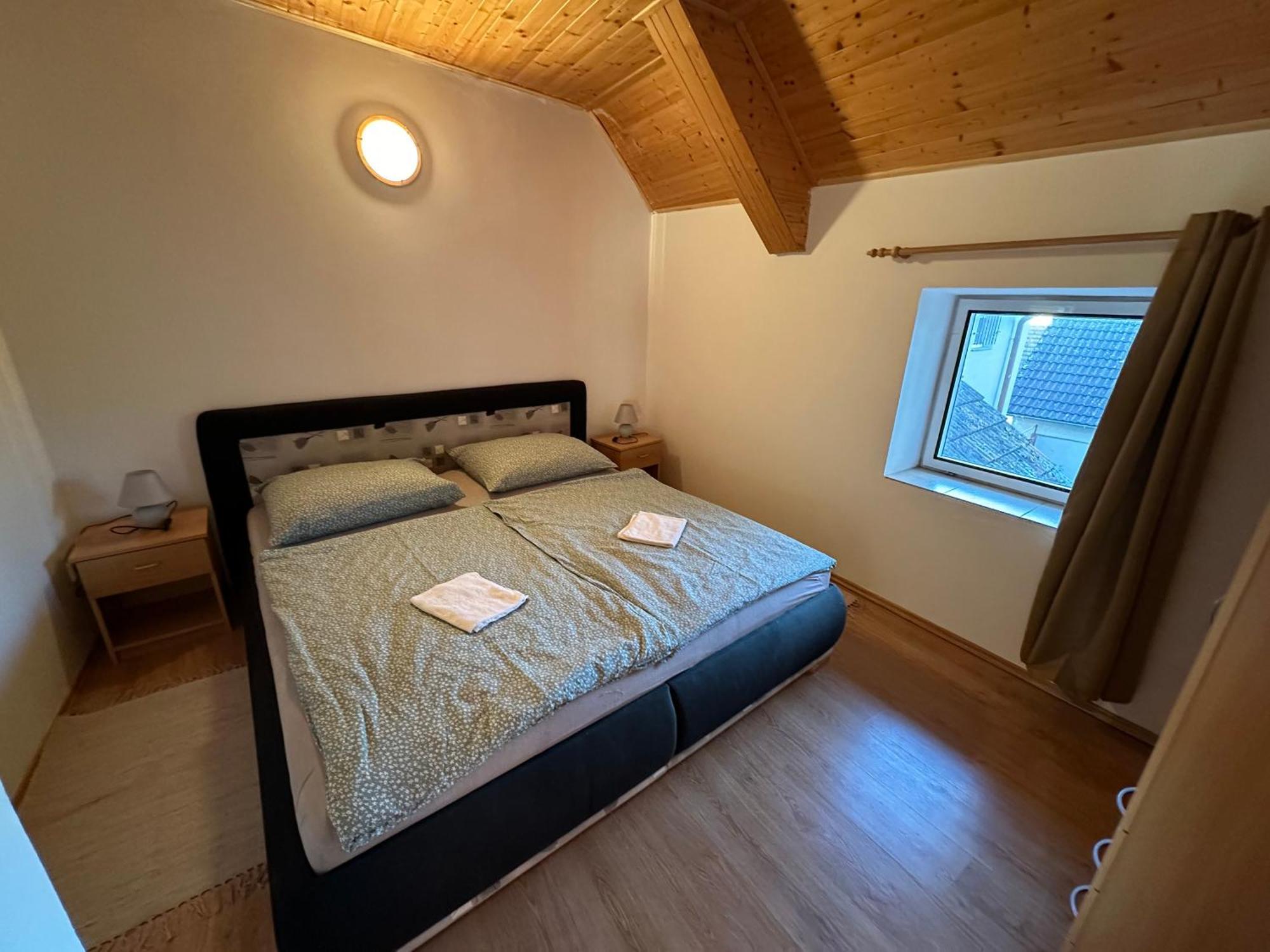 Apartment Dehtare Luaran gambar