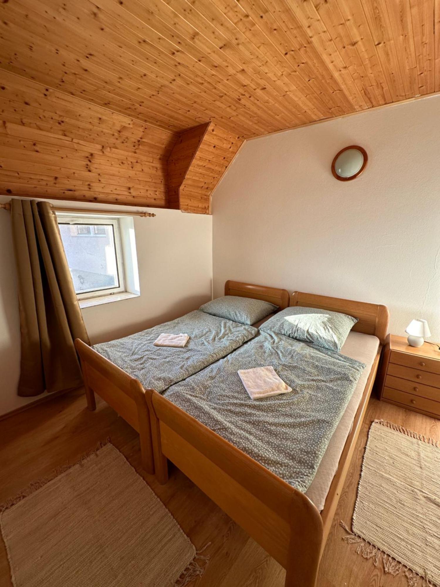 Apartment Dehtare Luaran gambar