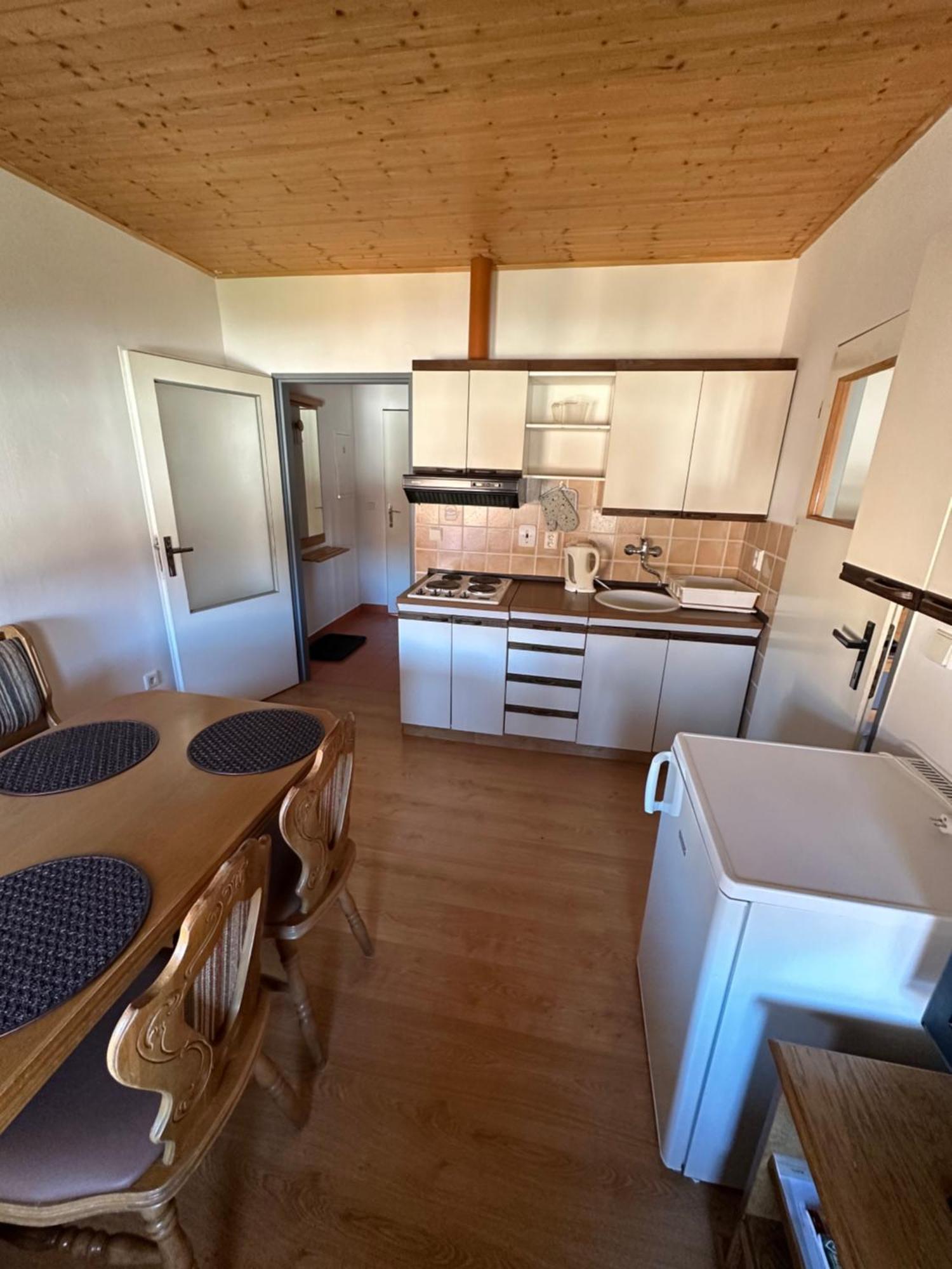 Apartment Dehtare Luaran gambar
